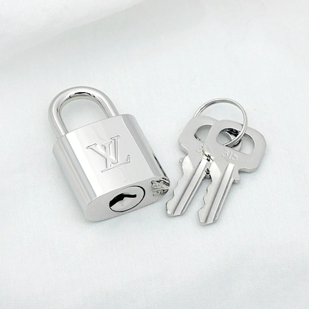 Authentic Louis Vuitton SILVER Lock & Keys Necklace #315 NEW Long & Short Chain - Picture 9 of 11
